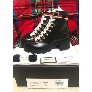 ❤️ GUCCI ❤️ Leather boots with Sylvie web strap